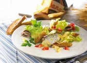 Hollandse maaltijdsalade met sardientjes en croutons